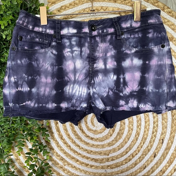 Blackheart Purple Tie Die Low Rise Shorts Size 5 - Picture 8 of 8